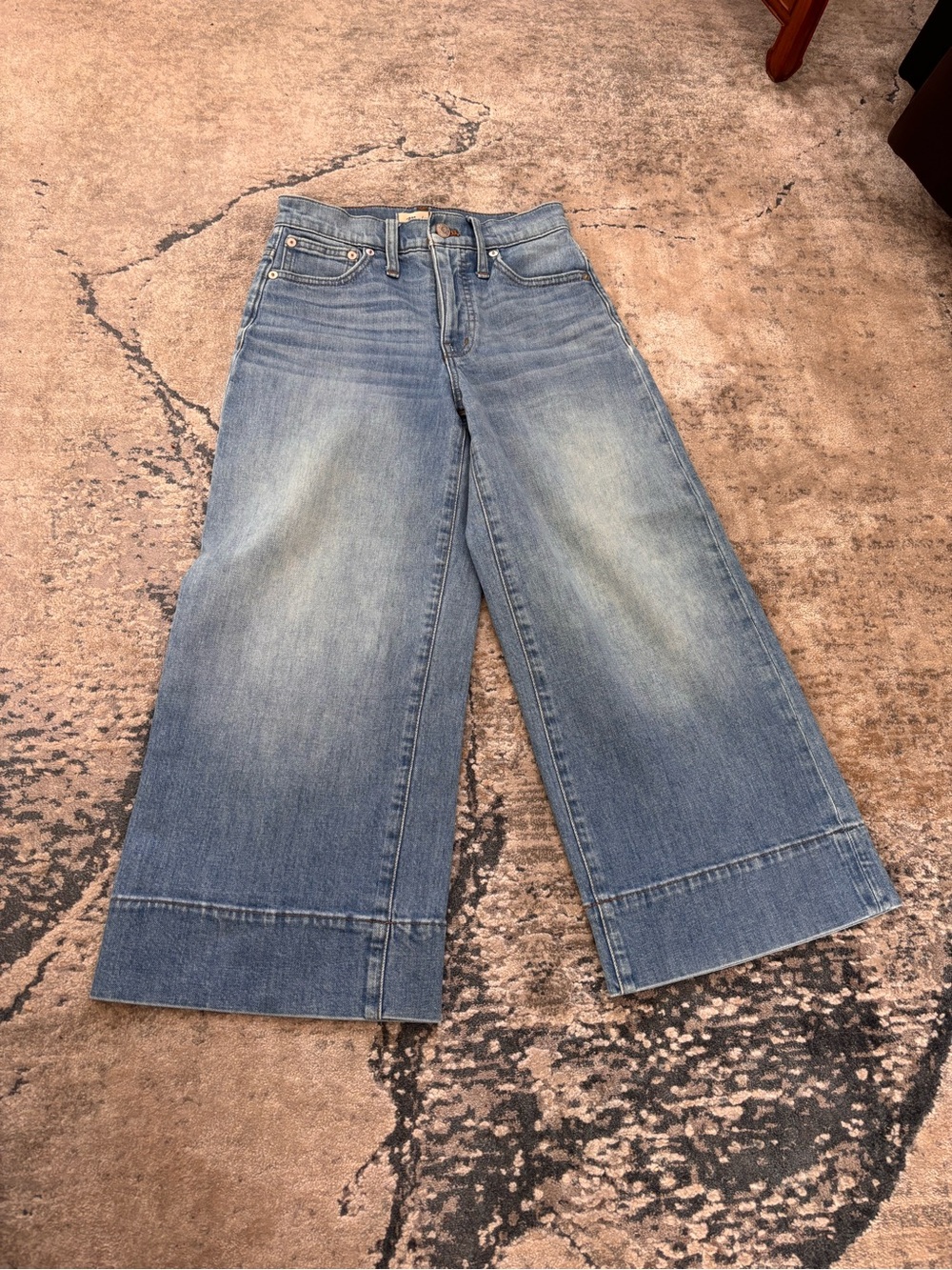 Madewell Washed Light Blue Wide-Leg Crop Jeans